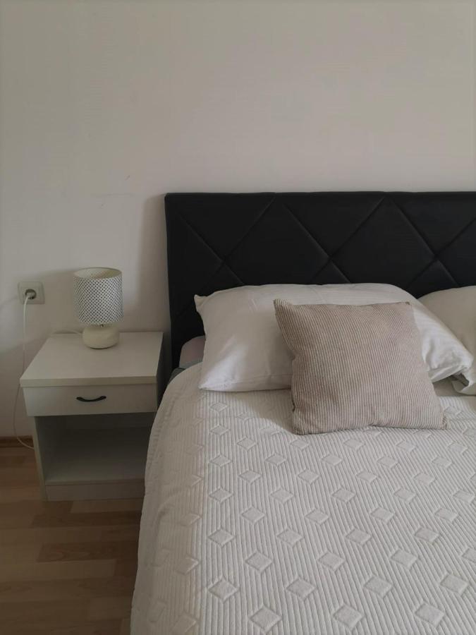 Apartments Tanja Kaštela Екстериор снимка