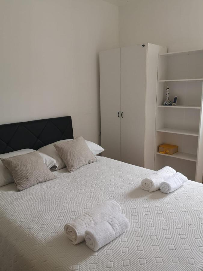 Apartments Tanja Kaštela Екстериор снимка