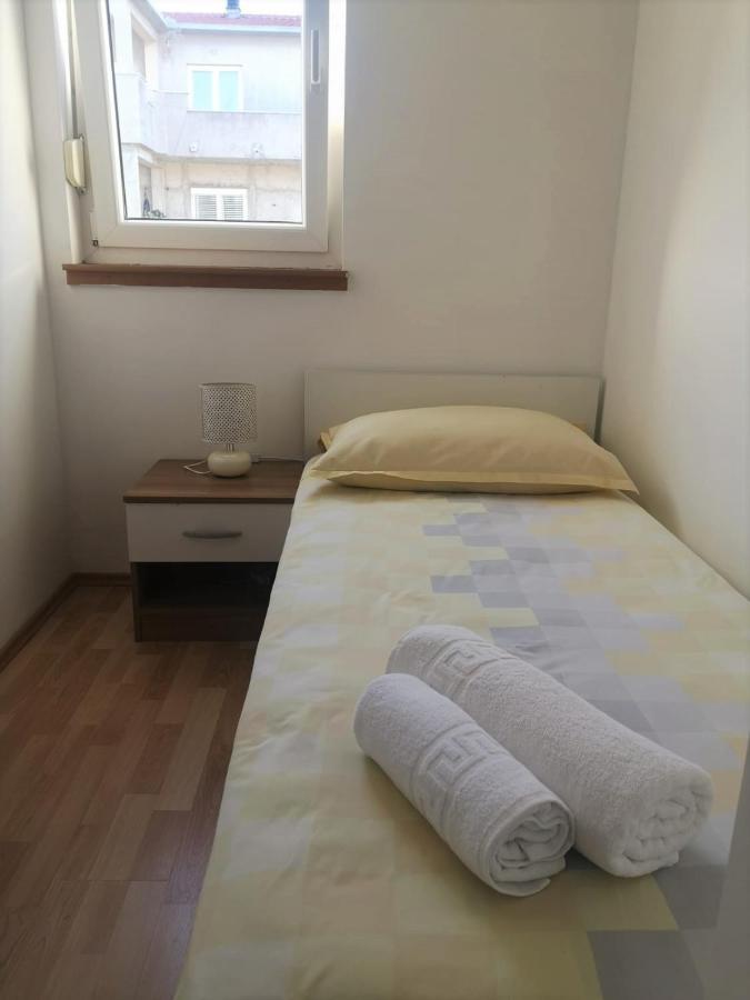 Apartments Tanja Kaštela Екстериор снимка