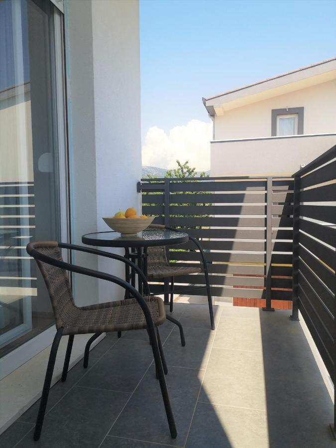 Apartments Tanja Kaštela Екстериор снимка